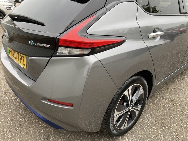 Used Nissan Leaf 2020 for sale - 76197261: Photo 10