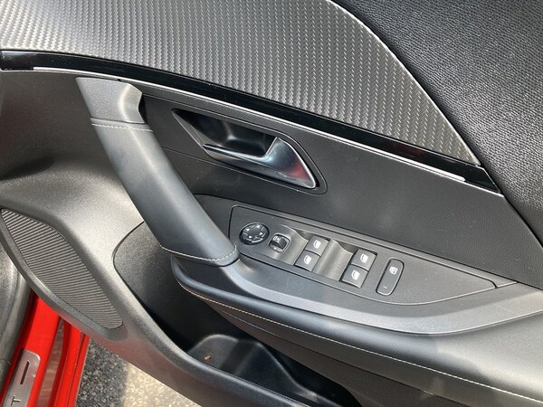 Used Peugeot 2008 2022 for sale - 74854615: Photo 14