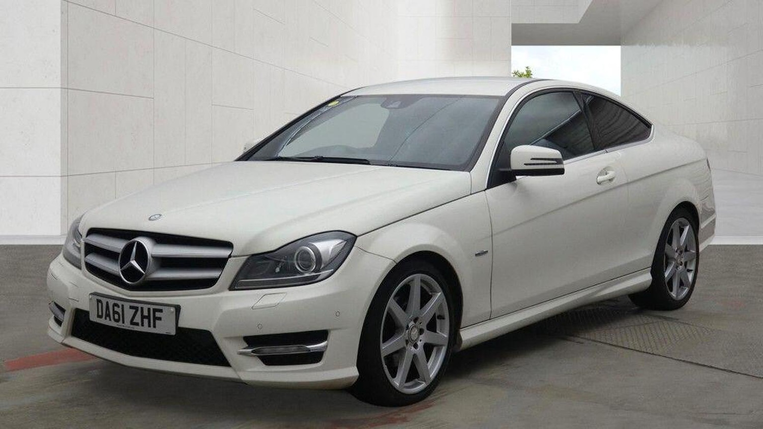 Used Mercedes-Benz C Class 2011 for sale - 78060507: Photo 2