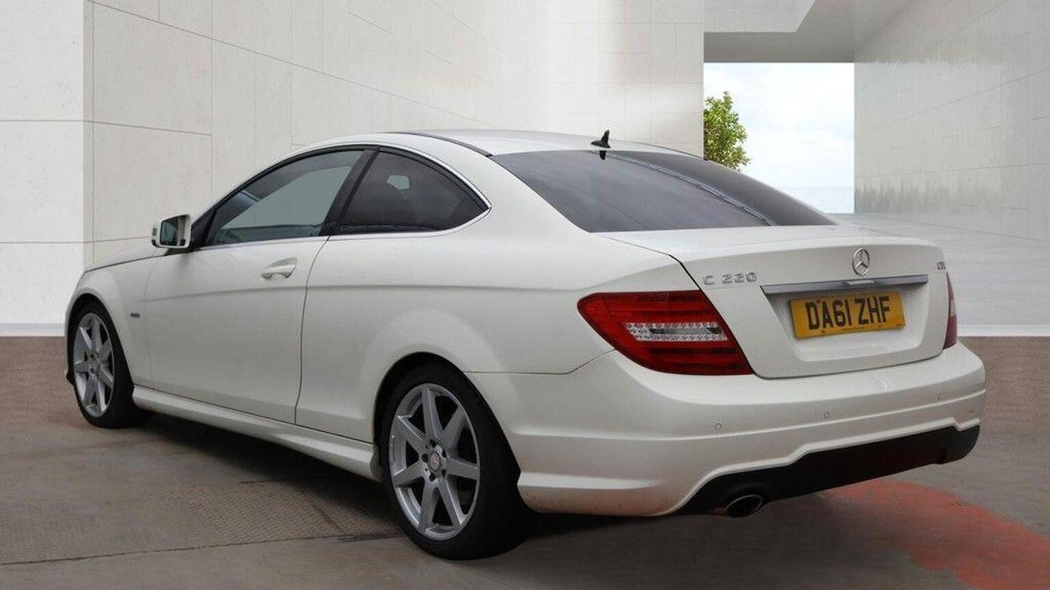 Used Mercedes-Benz C Class 2011 for sale - 78060507: Photo 4