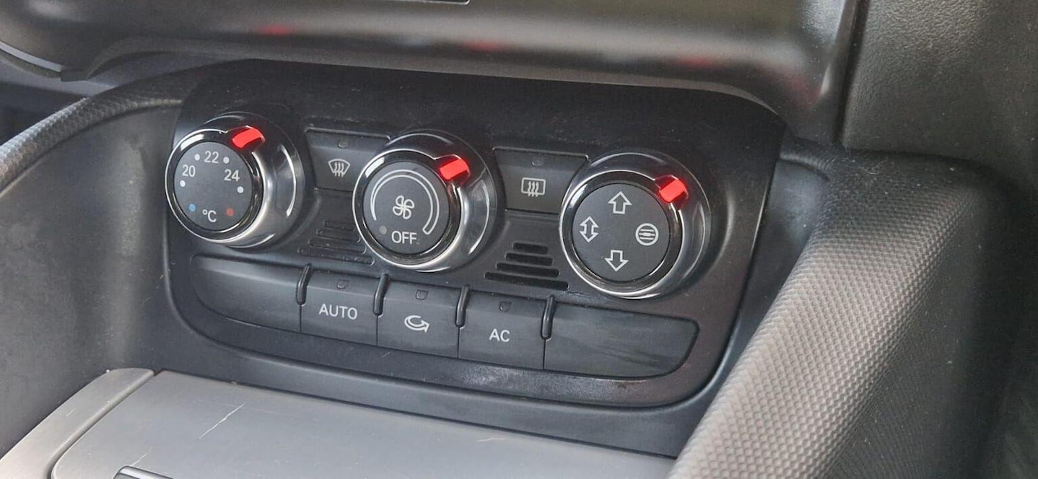 Used Audi TT 2009 for sale - 77521975: Photo 46