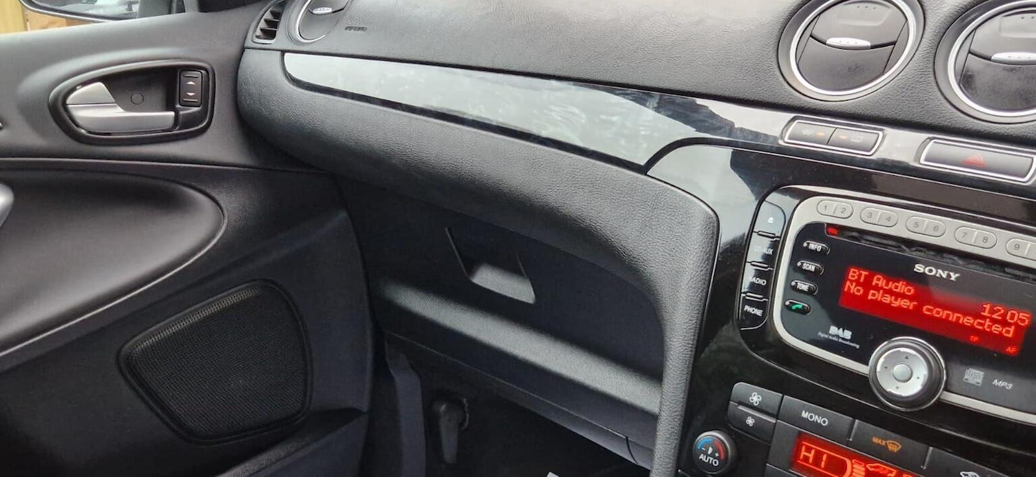 Used Ford Galaxy 2011 for sale - 77522115: Photo 47