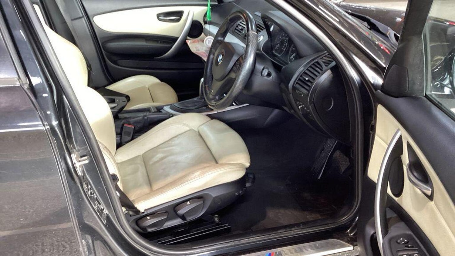 Used BMW 1 Series 2010 for sale - 77844969: Photo 9