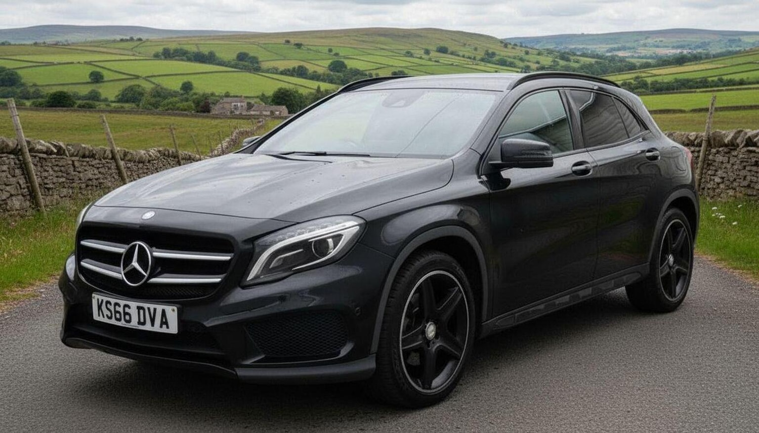 Used Mercedes-Benz GLA 2017 for sale - 77662216: Photo 2