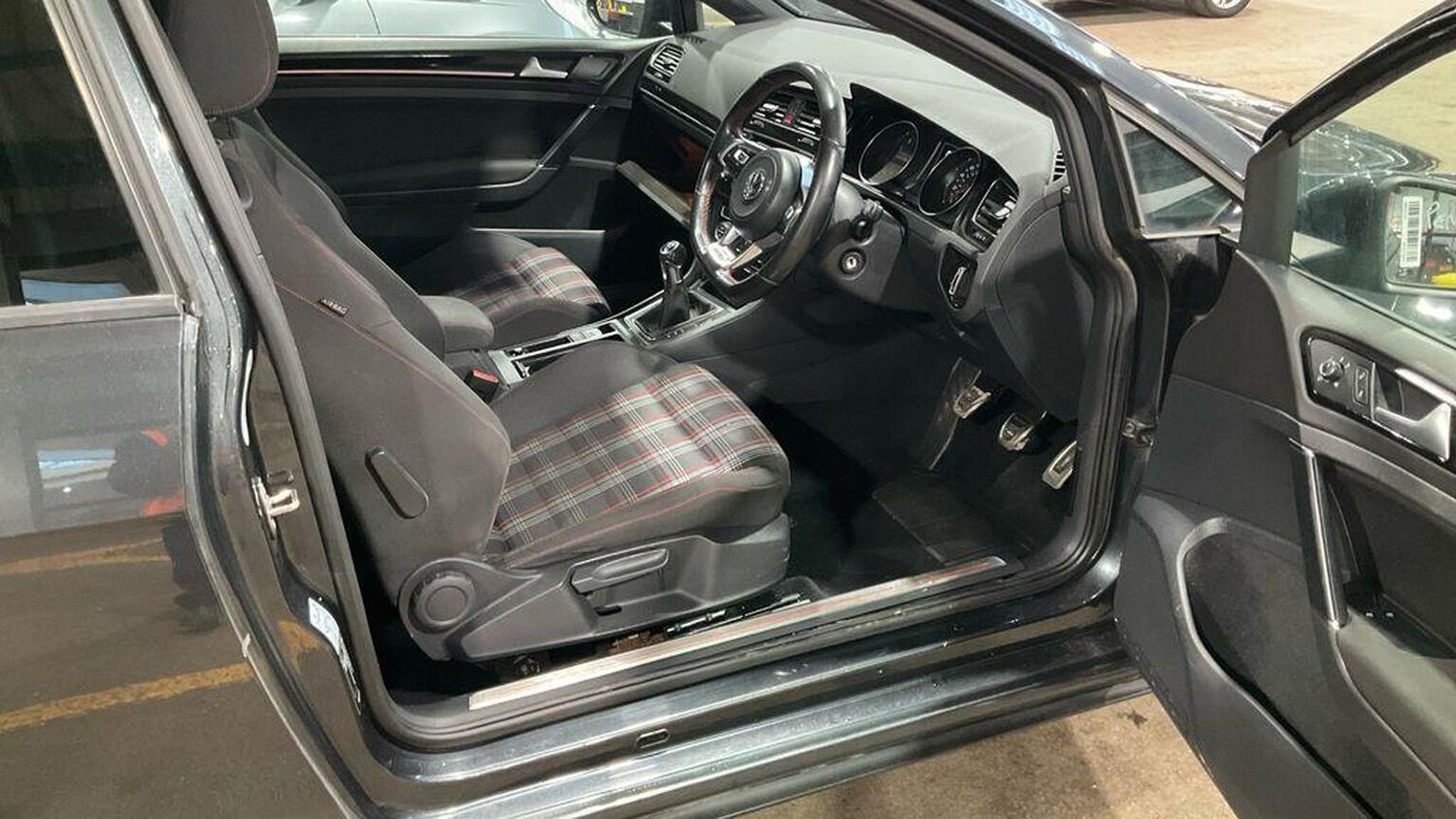 Used Volkswagen Golf 2014 for sale - 77991716: Photo 11