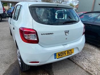 Used Dacia Sandero 2015 for sale - 78497340: Photo
