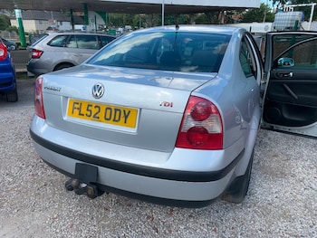 Used Volkswagen Passat 2002 for sale - 75909053: Photo