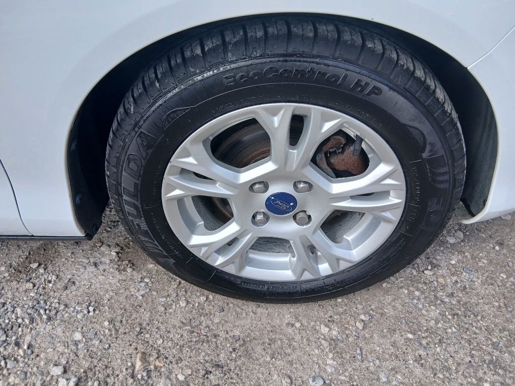 Used Ford B-MAX 2015 for sale - 77137066: Photo 15