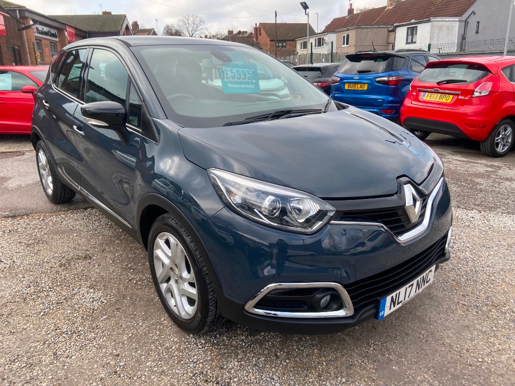 Used Renault Captur 2017 for sale - 77663656: Photo 1
