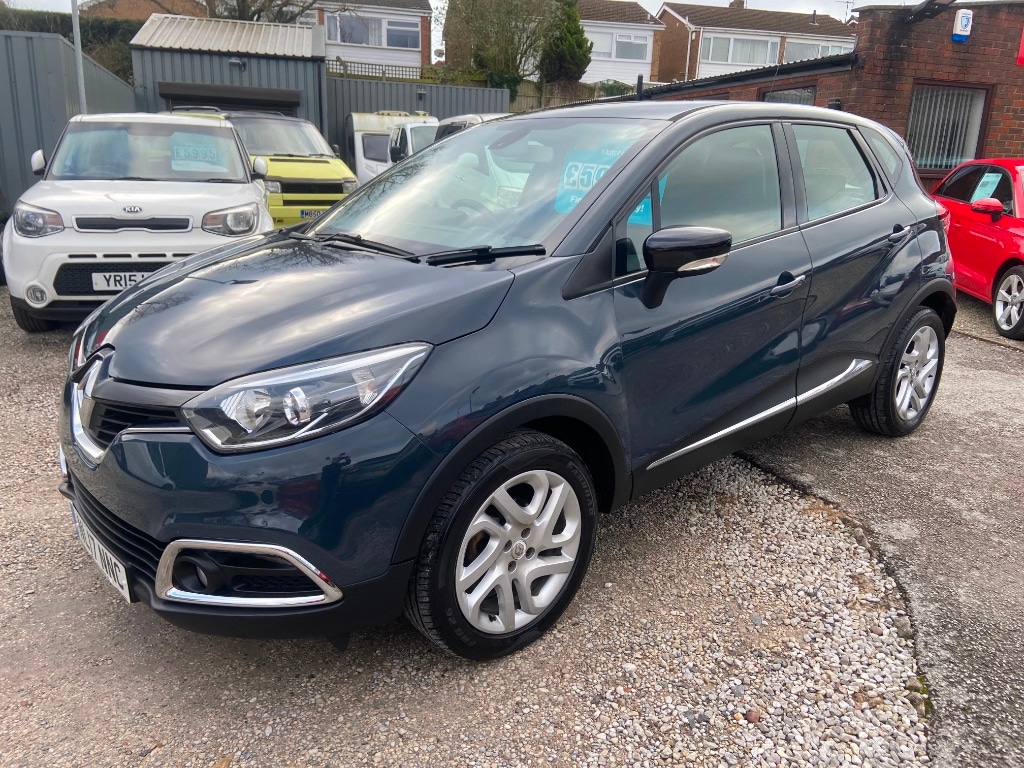 Used Renault Captur 2017 for sale - 77663656: Photo 2