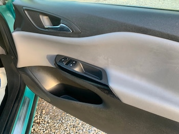 Used Vauxhall Corsa 2015 for sale - 77323424: Photo