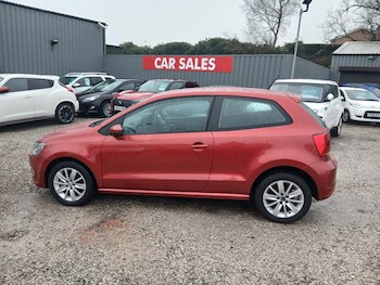 Used Volkswagen Polo 2015 for sale - 77365425: Photo