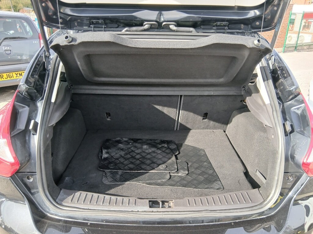 Used Ford Focus 2011 for sale - 77851708: Photo 8