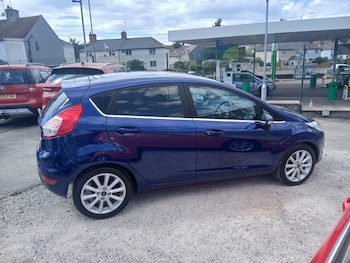 Used Ford Fiesta 2015 for sale - 79367264: Photo