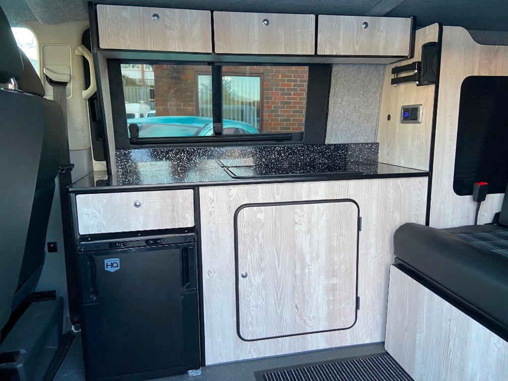 Used Volkswagen Transporter Shuttle 2010 for sale - 77137060: Photo 16