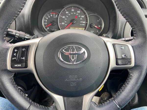Used Toyota Yaris 2011 for sale - 75568576: Photo 14