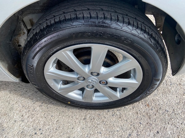 Used Toyota Yaris 2011 for sale - 75568576: Photo 19