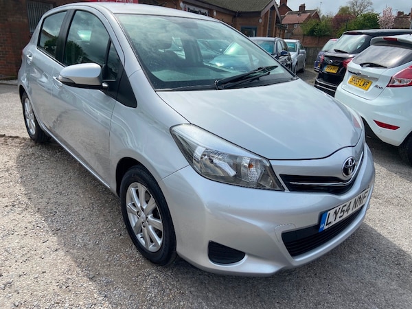 Used Toyota Yaris 2011 for sale - 75568576: Photo 1