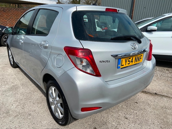 Used Toyota Yaris 2011 for sale - 75568576: Photo 7