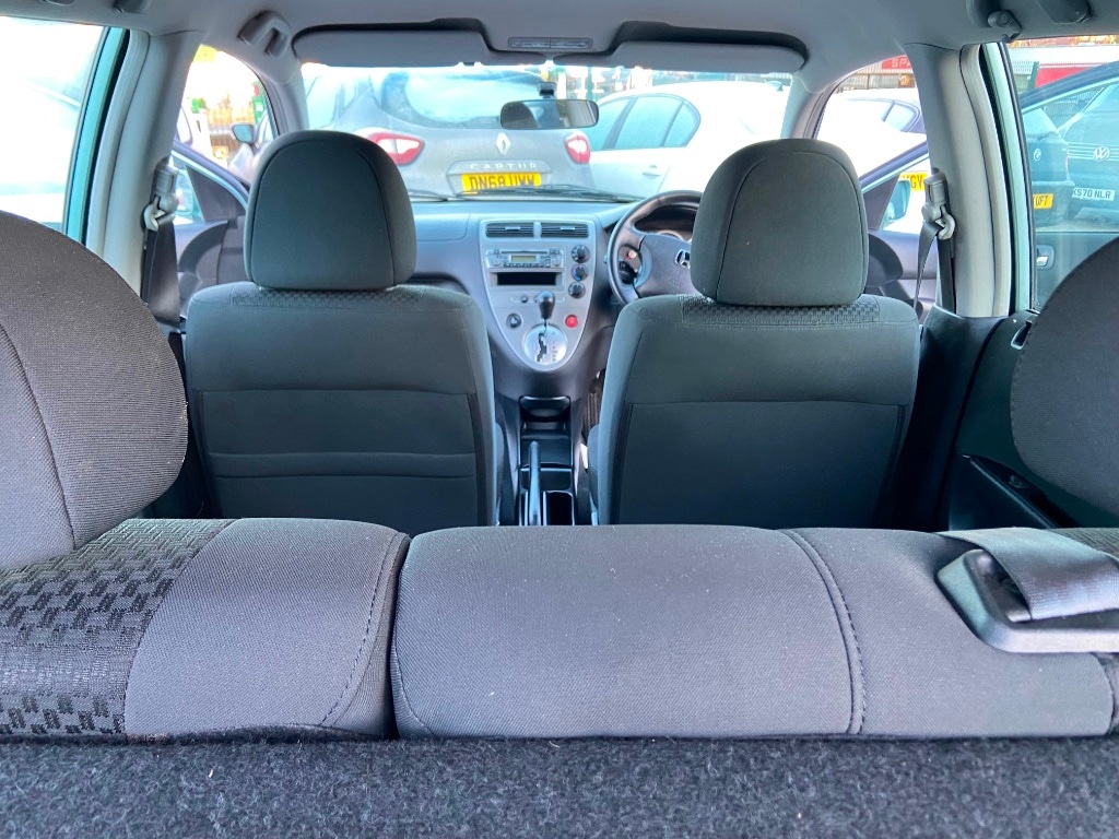 Used Honda Civic 2005 for sale - 77137061: Photo 11