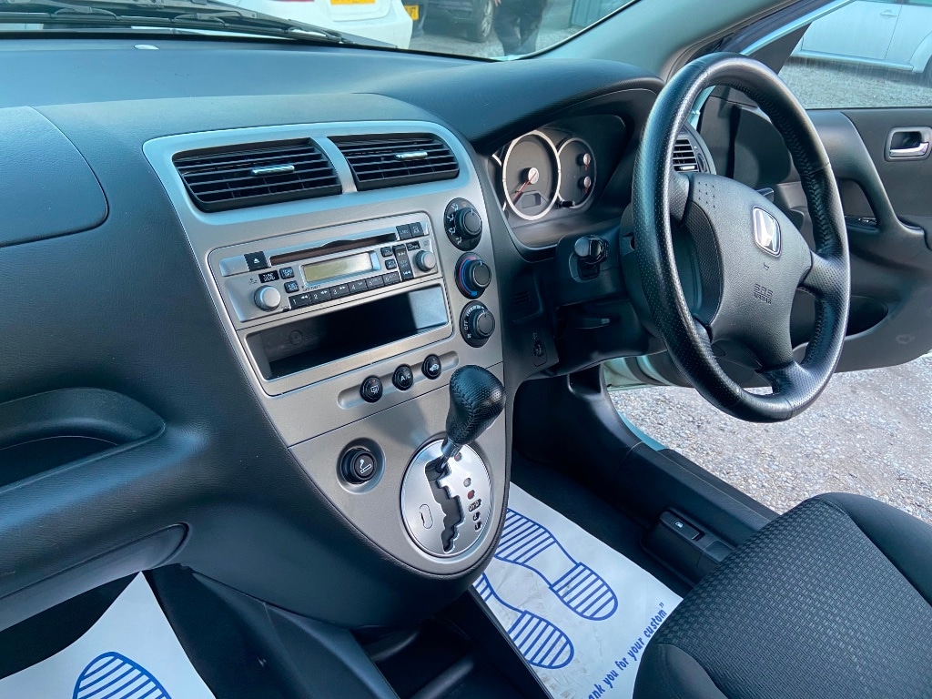 Used Honda Civic 2005 for sale - 77137061: Photo 9