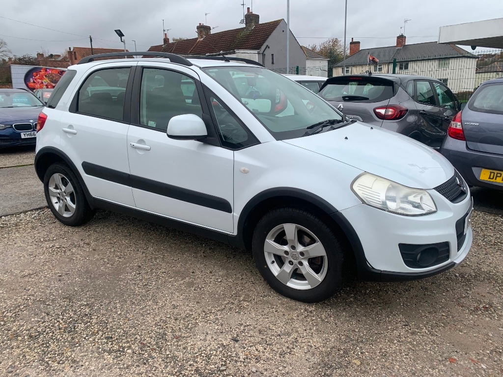 Used Suzuki SX4 2013 for sale - 76542932: Photo 1
