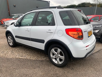 Used Suzuki SX4 2013 for sale - 76542932: Photo