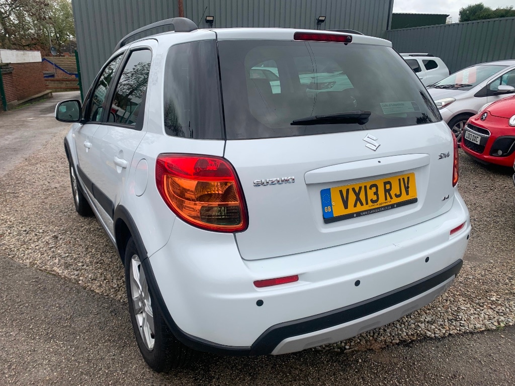 Used Suzuki SX4 2013 for sale - 76542932: Photo 7