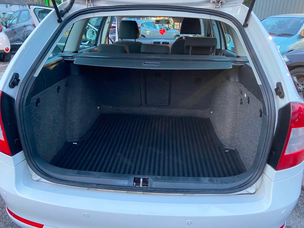 Used Skoda Octavia 2011 for sale - 76713390: Photo 10