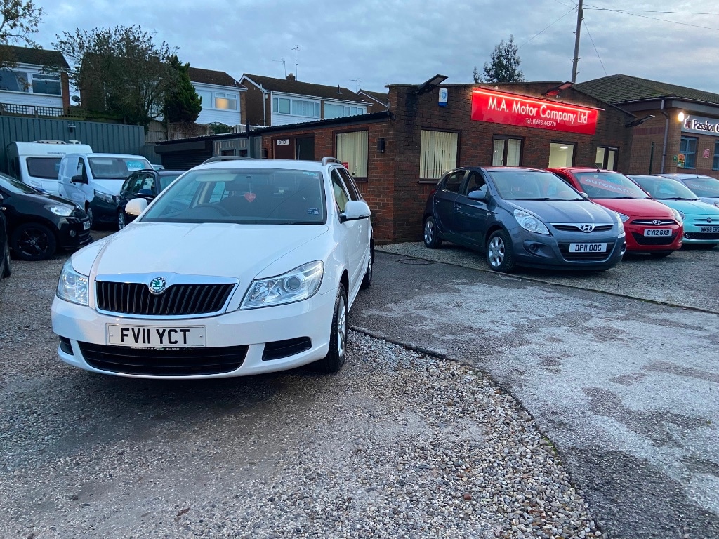 Used Skoda Octavia 2011 for sale - 76713390: Photo 2