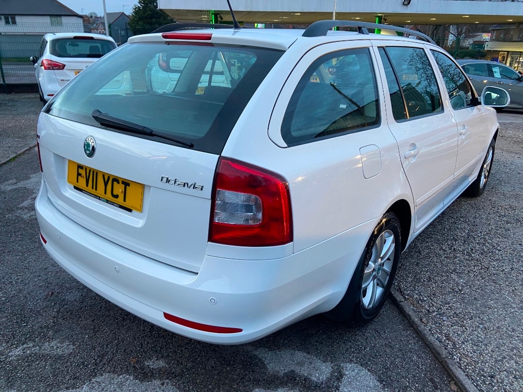Used Skoda Octavia 2011 for sale - 76713390: Photo 4