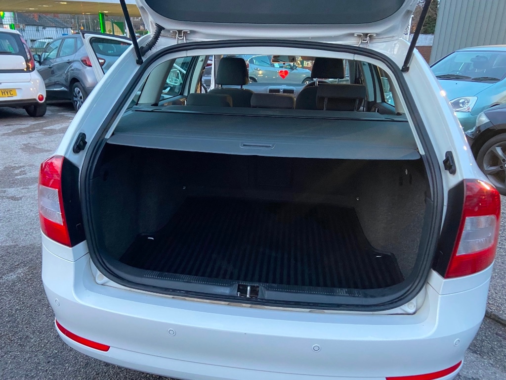 Used Skoda Octavia 2011 for sale - 76713390: Photo 9