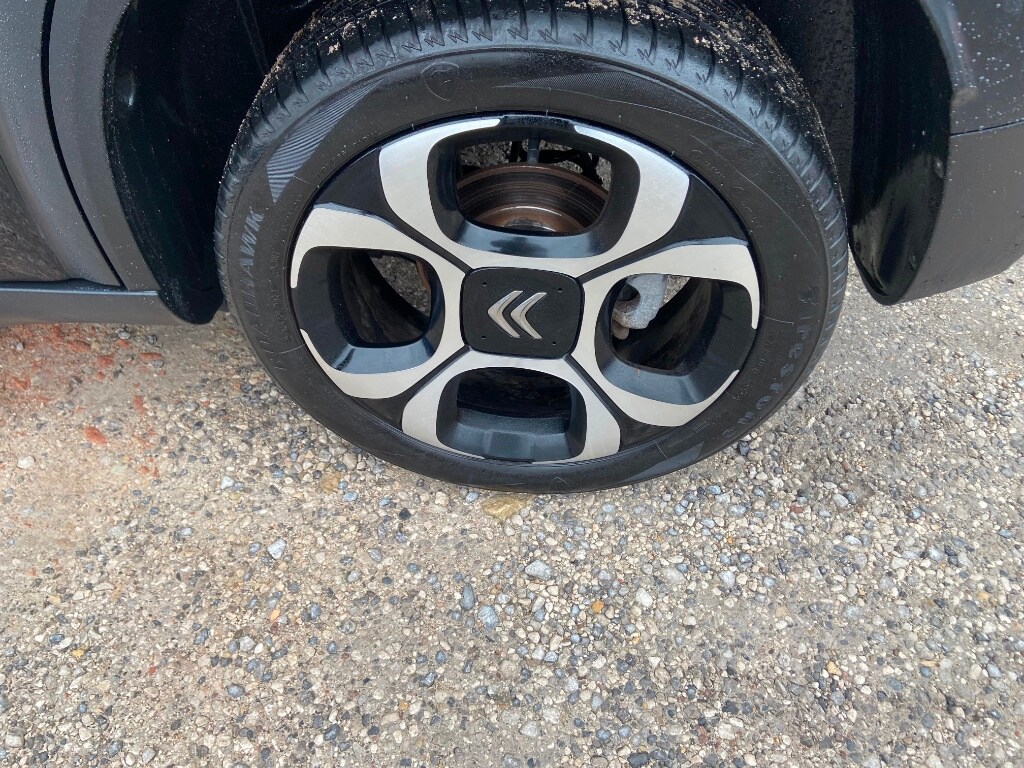 Vehicle 22