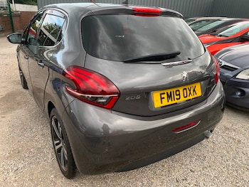 Used Peugeot 208 2019 for sale - 75919782: Photo