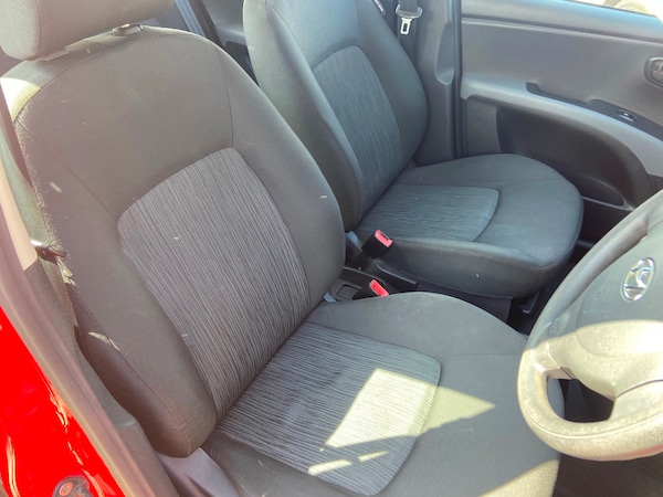 Used Hyundai i10 2012 for sale - 75480710: Photo 16