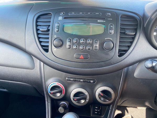 Used Hyundai i10 2012 for sale - 75480710: Photo 30
