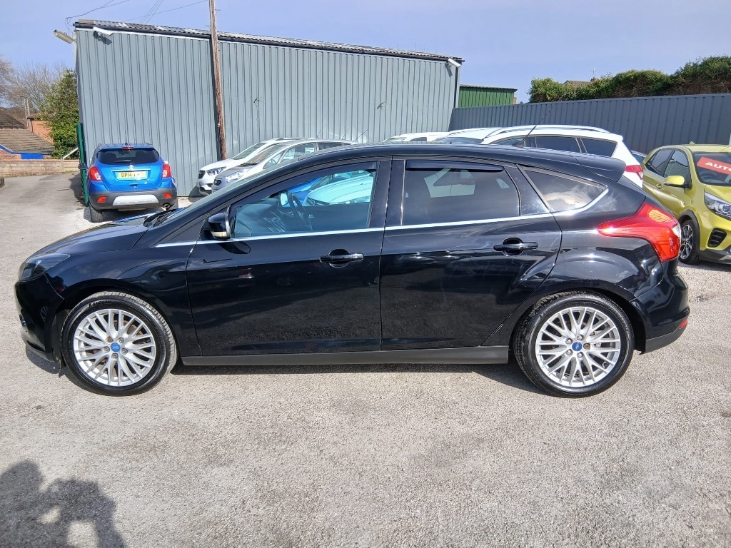 Used Ford Focus 2011 for sale - 77137068: Photo 5