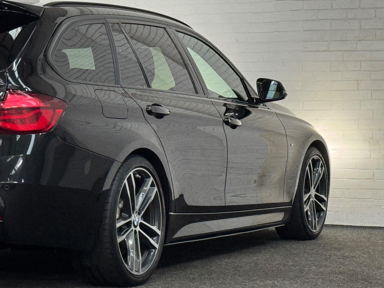 Used BMW 3 Series 2018 for sale - 76850103: Photo 40