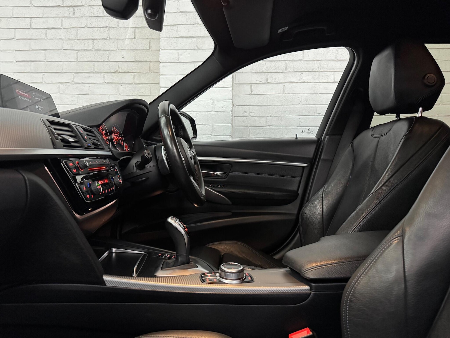 Used BMW 3 Series 2018 for sale - 76850103: Photo 41