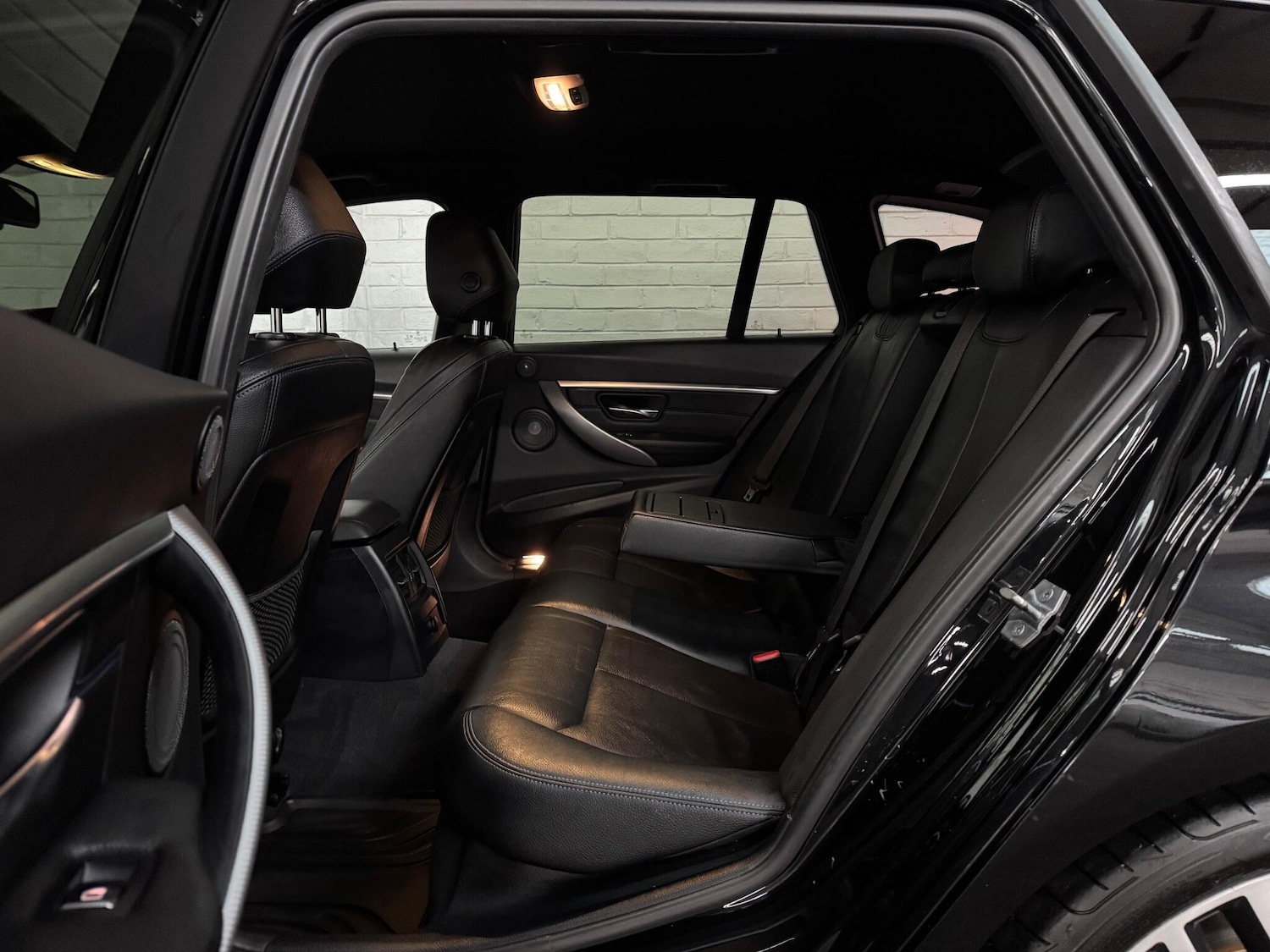 Used BMW 3 Series 2018 for sale - 76850103: Photo 43