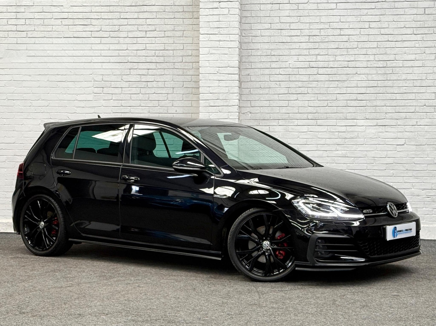 Used Volkswagen Golf 2018 for sale - 76801183: Photo 2