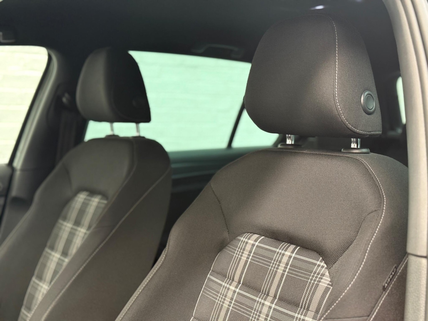 Used Volkswagen Golf 2018 for sale - 76801183: Photo 36