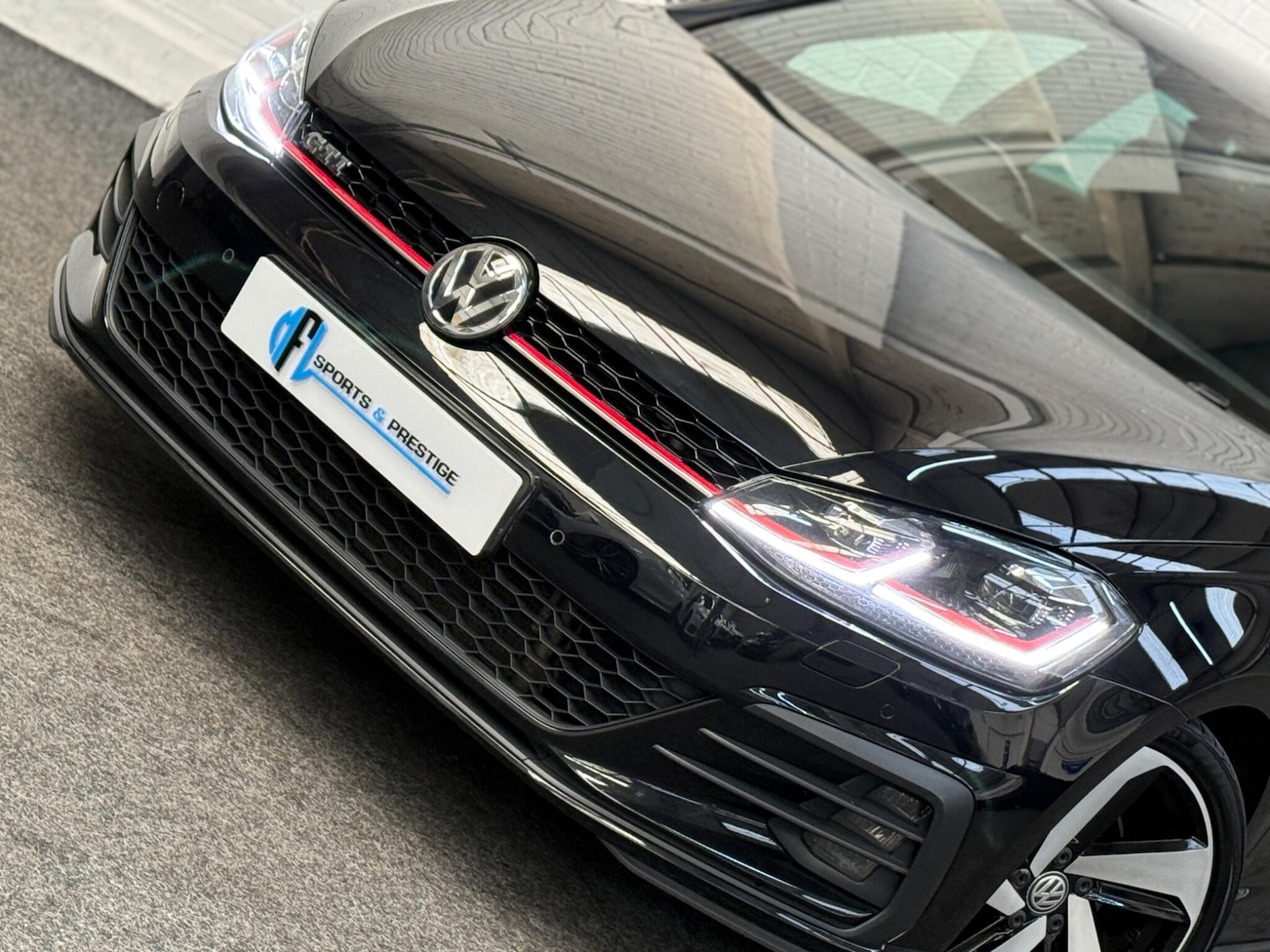 Used Volkswagen Golf for sale - 76701806: Photo 10