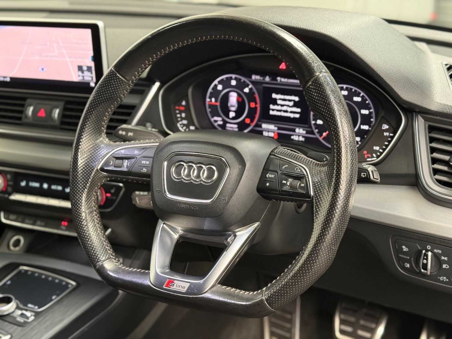 Used Audi Q5 2017 for sale - 76702289: Photo 2