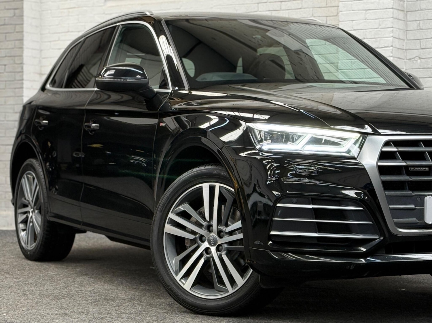 Used Audi Q5 2017 for sale - 76702289: Photo 23