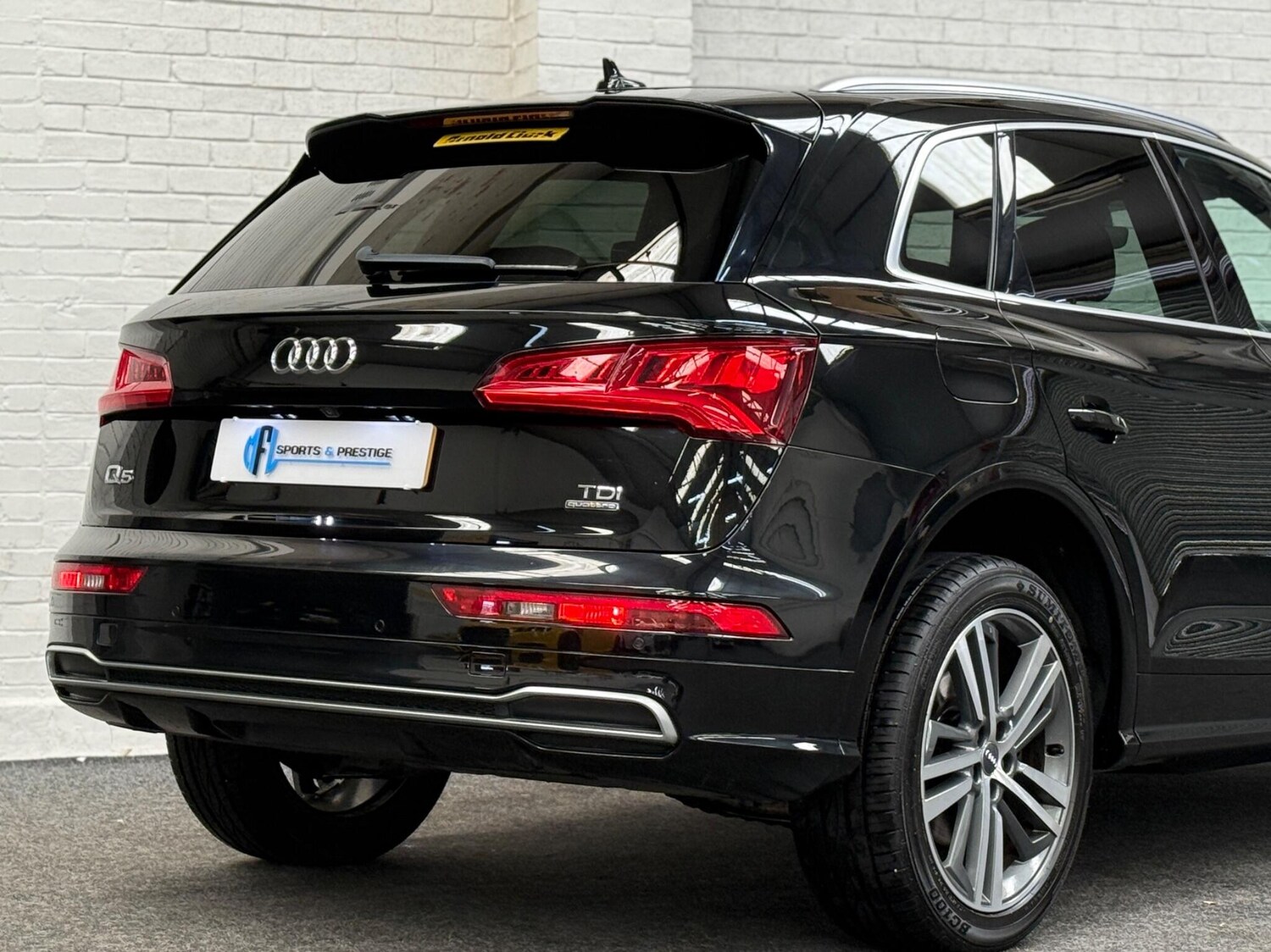 Used Audi Q5 2017 for sale - 76702289: Photo 31