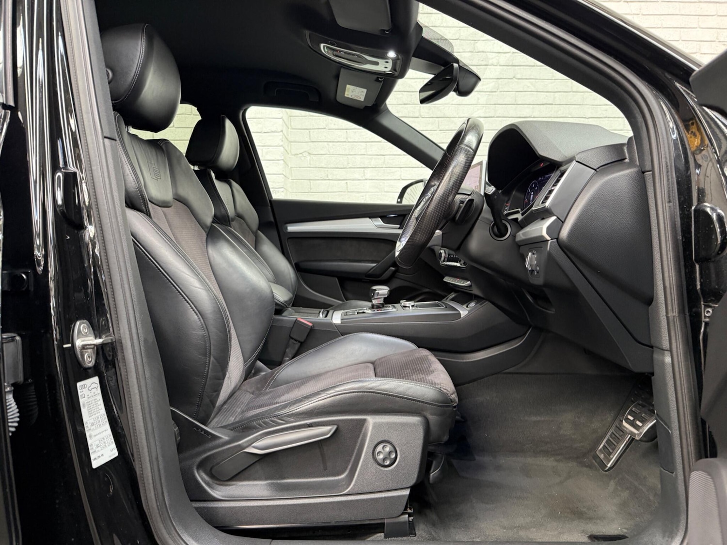 Used Audi Q5 2017 for sale - 76702289: Photo 37