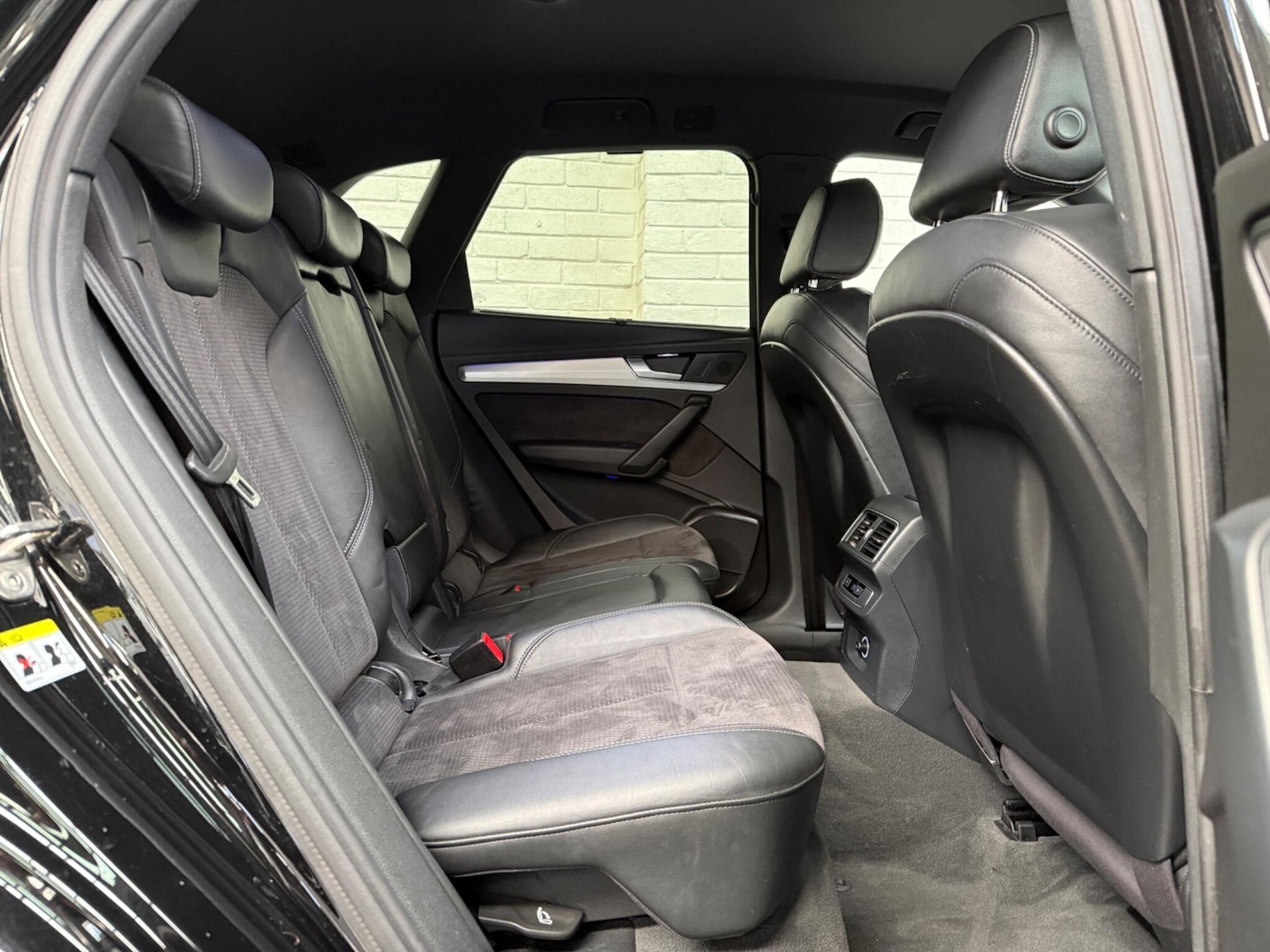 Used Audi Q5 2017 for sale - 76702289: Photo 39