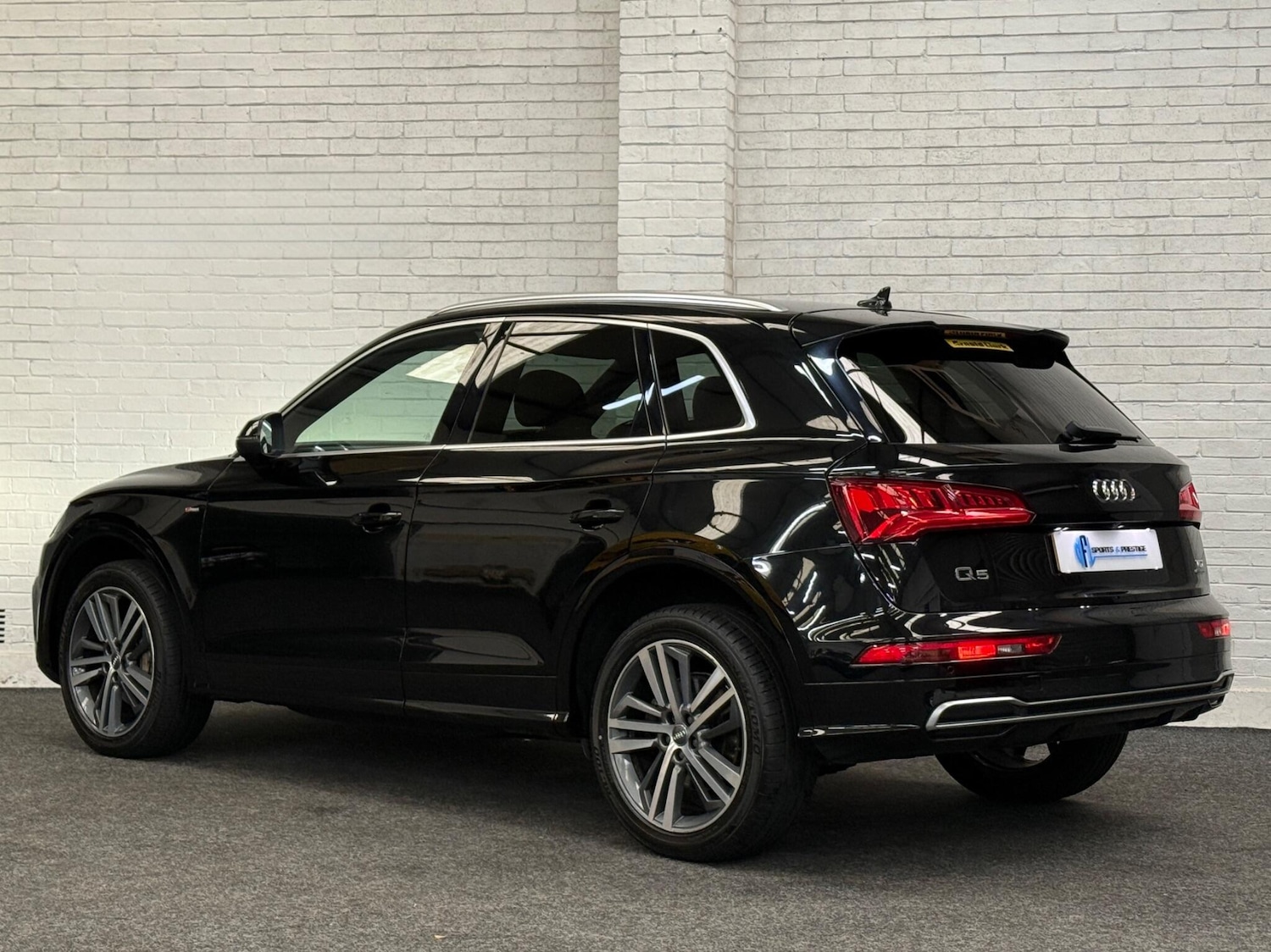 Used Audi Q5 2017 for sale - 76702289: Photo 5