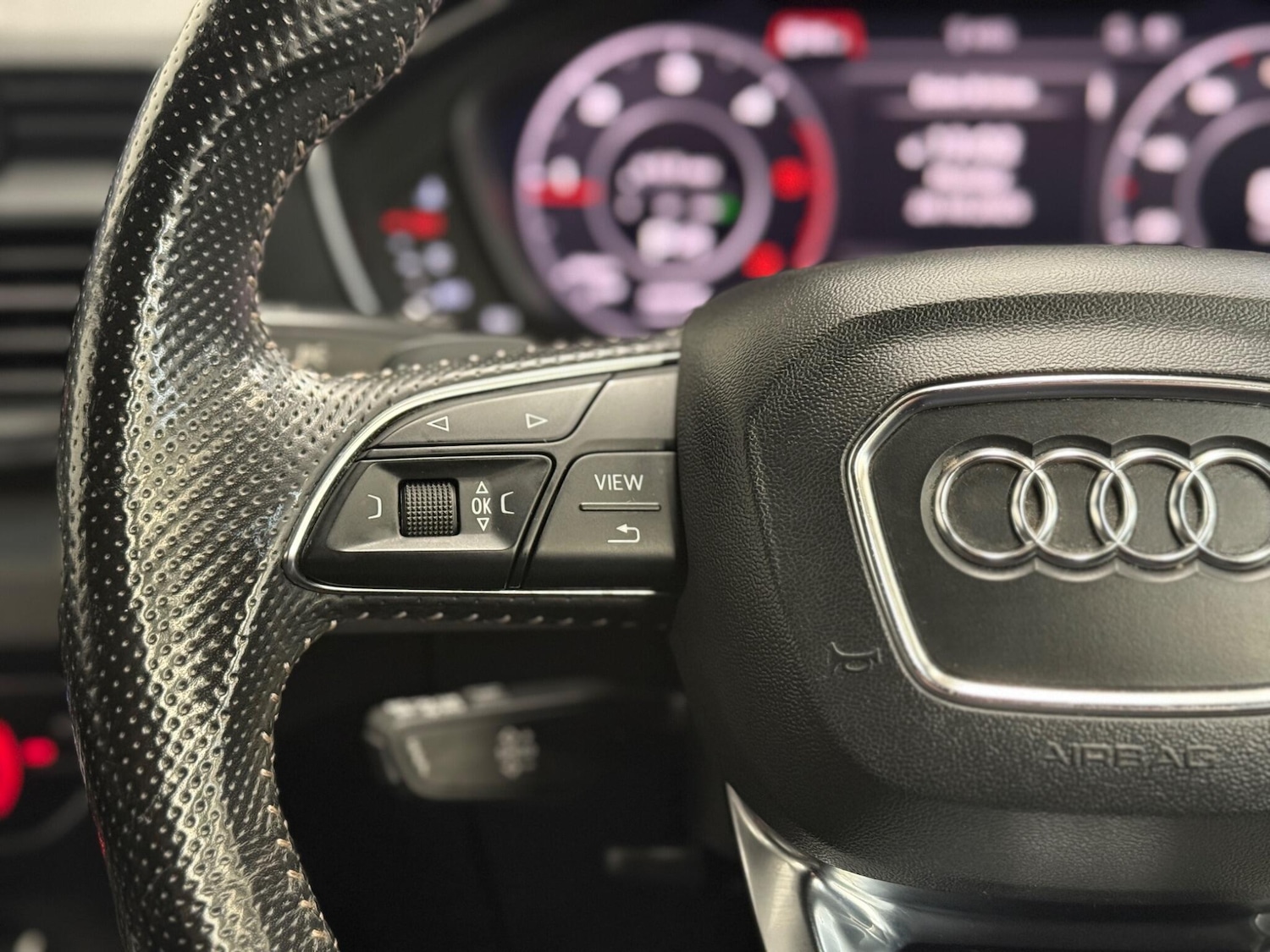Used Audi Q5 2017 for sale - 76702289: Photo 58